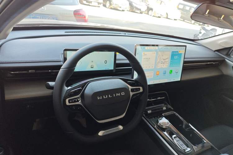 Used Wuling Xingguang 2024 Co-Creation Edition 510 Advanced Model