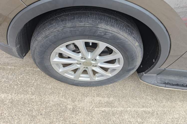 Used Buick Envision 2016 20T Two-Wheel-Drive Elite Model Left Front Wheel Hub