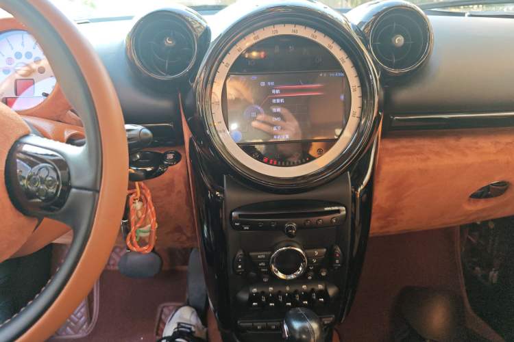 Used MINI 2010 1.6L COOPER Cheer
