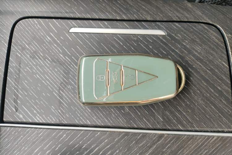 Used Venucia V 2021 260T Idol Edition