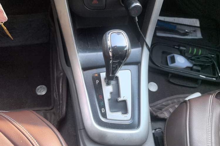 Used Baojun 630 2012 1.5L DVVT automatic comfort version Gear Lever