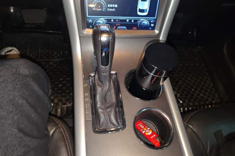 Used Ford Edge 2012 2.0T Elite Edition Gear Lever