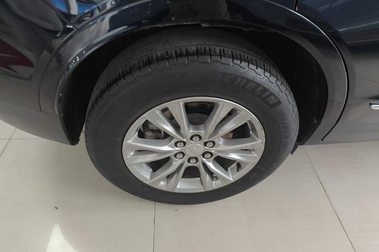 Used Cadillac XT5 2021 28T Luxury Model