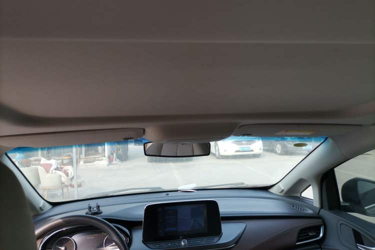 Used Buick GL8 2022 Land Cruiser Executive Class 652T Comfort Model
