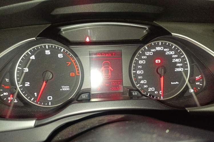 Used Audi A4L 2012 1.8 TFSI Automatic Comfort Model Instrument Cluster