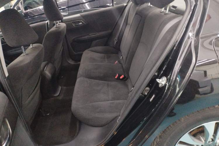 Used Honda Accord 2014 2.0L LX Comfort Edition Left Rear Seat