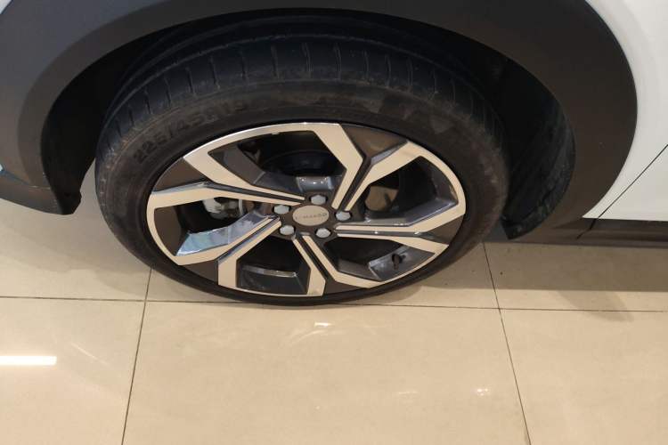 Used Lynk & Co 06 2023 Remix 1.5T Dynamic Halo
