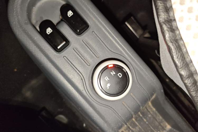 Used Wuling Hongguang MINIEV 2022 Macaron Premium Model – Lithium Iron Phosphate