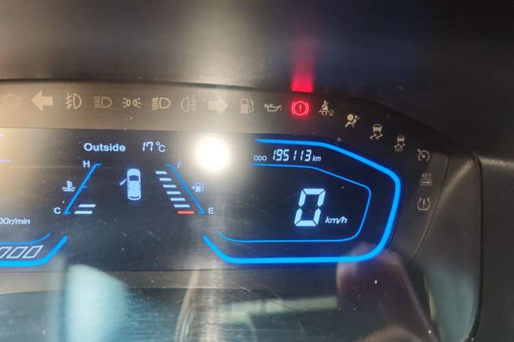 Used CHANGAN OSHAN A800 2017 1.6L Manual Comfort Model