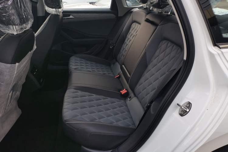 Used Volkswagen Sagitar 2025 Revised Version Three 300TSI DSG Excellence Edition