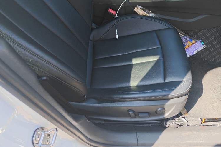 Used Audi A4L 2018 30th Anniversary Edition 40 TFSI Trendy Model