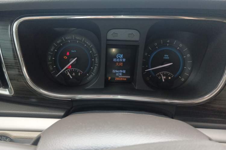 Used Buick GL8 2011 3.0L GT Luxury Business Haoya Edition Instrument Cluster