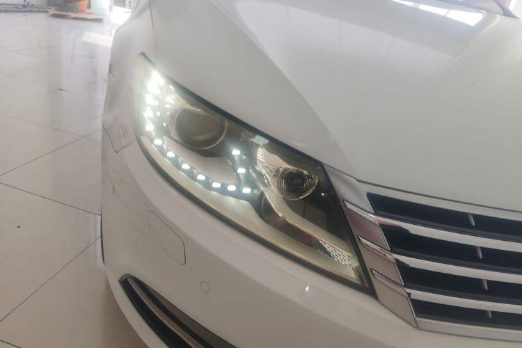 Used Volkswagen FAW-Volkswagen CC 2016 300TSI 25th Anniversary Edition Right Front Headlight