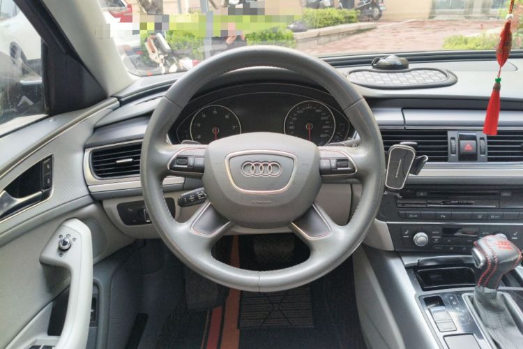 Used Audi A6L 2012 30 FSI Comfort Model Steering Wheel