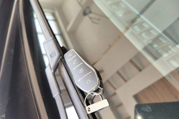 Used BYD Yuan PLUS 2022 510 km Luxury Version Vehicle Key