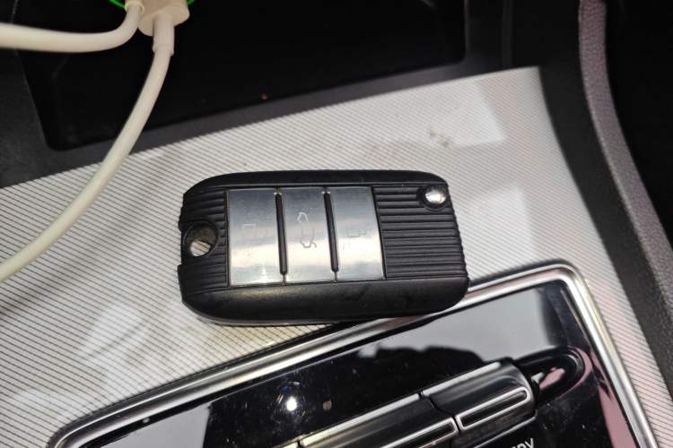 Used Roewe i6 New Energy 2017 45T Hybrid Connective Smart Luxury Edition