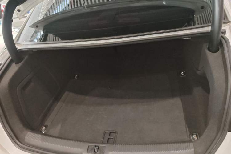 Used Audi A4L 2015 35 TFSI Automatic Comfort Model