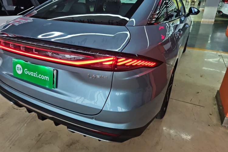 Used Geely Galaxy L6 2025 EM-i 140km Starship Edition Right Rear Taillight