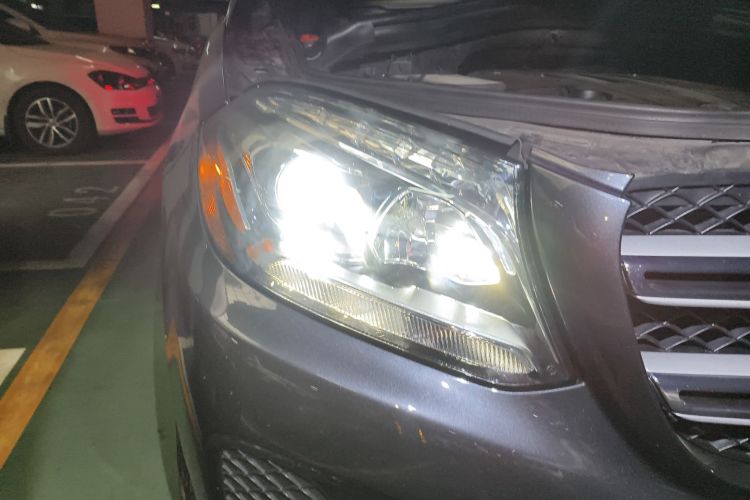 Used Mercedes-Benz CLS 
