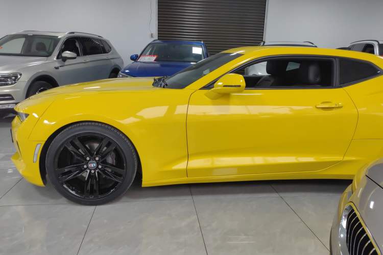 Used Chevrolet Camaro 2017 2.0T RS

