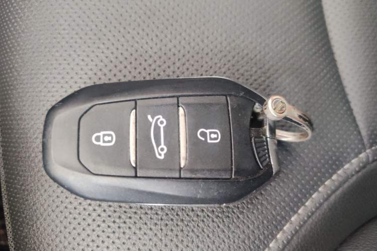 Used Peugeot 508 2019 508L 400THP PureTech Driving Control Version China VI Standard Vehicle Key