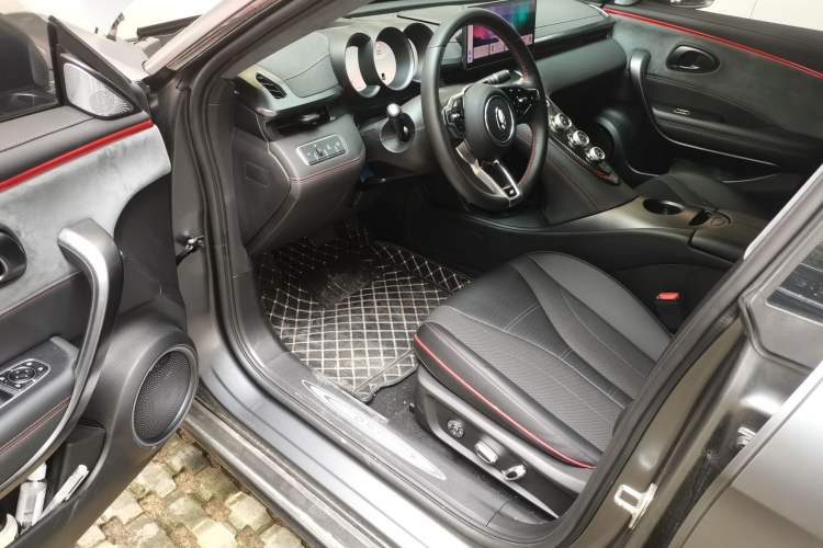 Used ORA Lightning Cat 2024 Dark Night Edition 555km Prestige Version Driver Seat