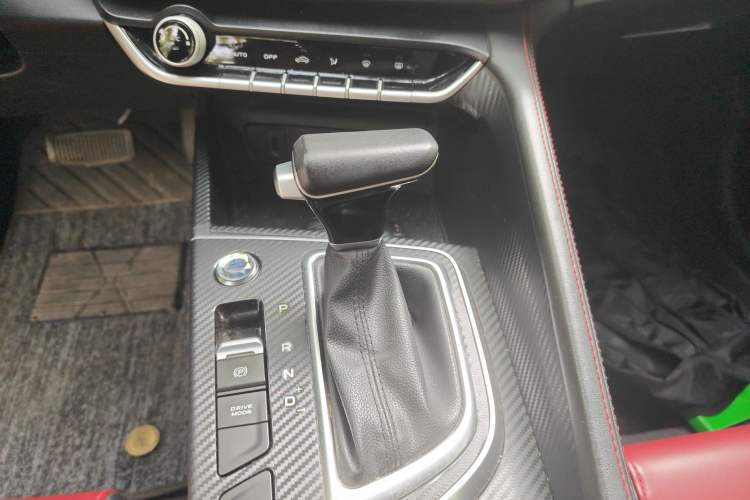 Used CHANGAN Eado 2020 PLUS Blue Whale NE 1.4T GDI DCT Flagship Model Gear Lever