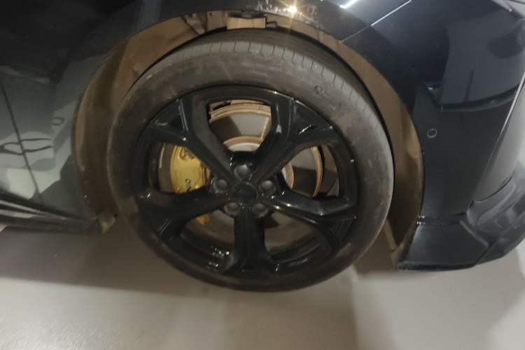 Used Nio ET5T 2024 75kWh Touring Right Front Wheel Hub