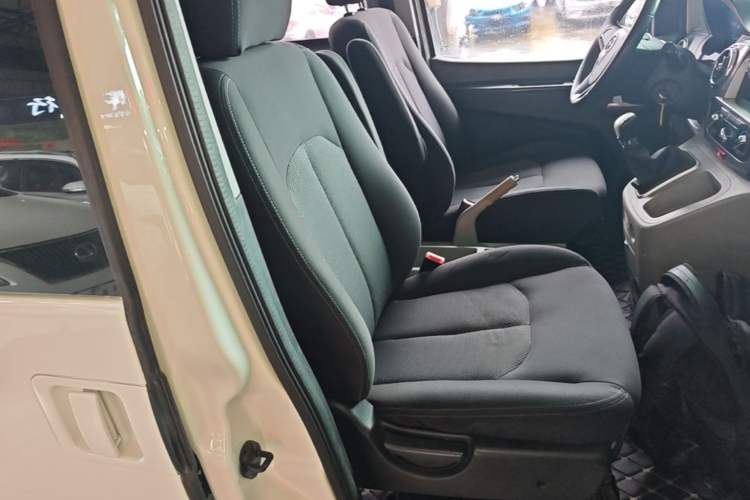 Used JAC Refine M3 2015 Maker Edition 1.6L Luxury Version