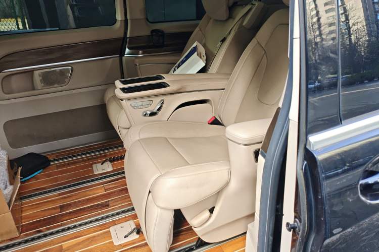 Used Mercedes-Benz V-Class 2020 V 260 Prestige Edition