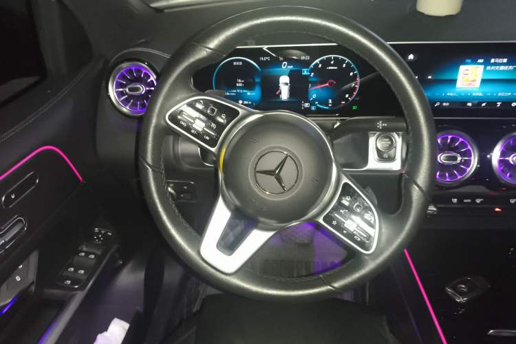 Used Mercedes-Benz GLB 2020 Facelift GLB 200 Fashion Edition