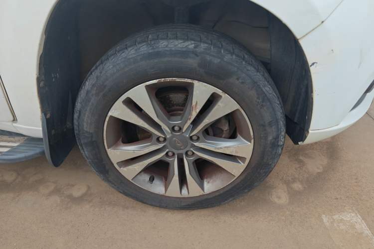 Used Chery Tiggo 3 2015 1.6L Manual Zhishang Sport Edition Right Front Wheel Hub