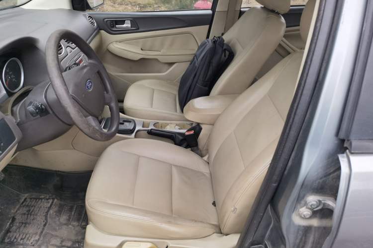 Used Ford Focus 2011 Sedan 1.8L Automatic Fashion Edition
