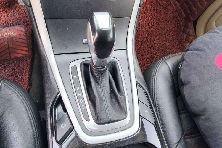 Used Ford Edge 2016 EcoBoost 245 Two-Wheel-Drive Titanium 5-Seater
