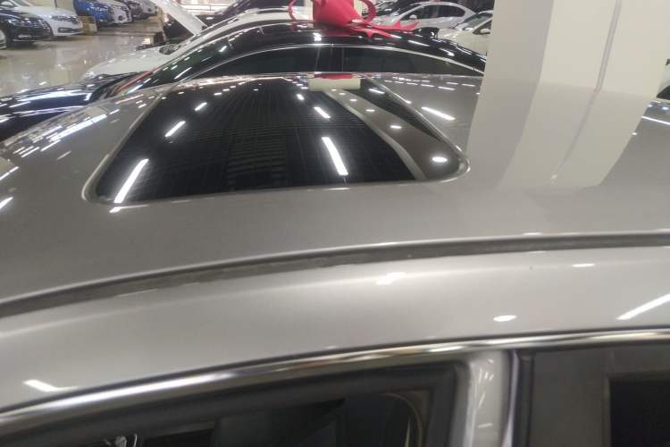 Used Dongfeng Aeolus Yixuan 2020 230T Automatic Cool Track Edition Roof