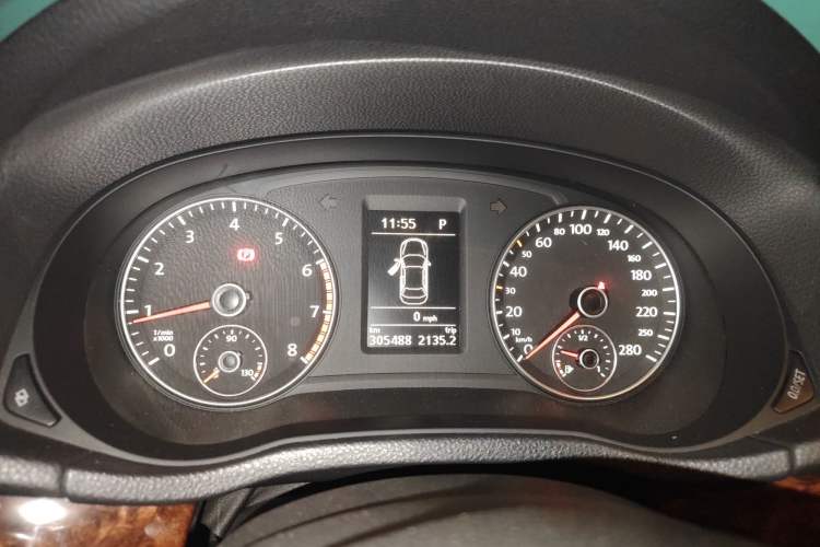 Used Volkswagen Passat 2011 1.8TSI DSG Prestige Edition Instrument Cluster