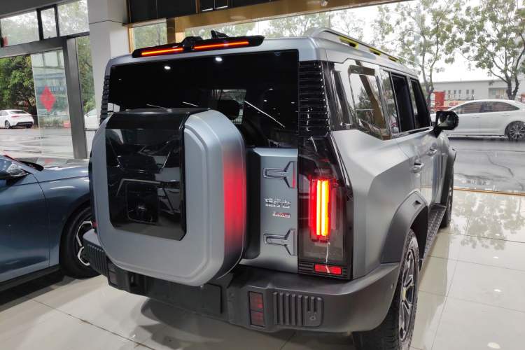 Used JETOUR Traveler 2023 2.0T All-Wheel Drive CrossPRO+
