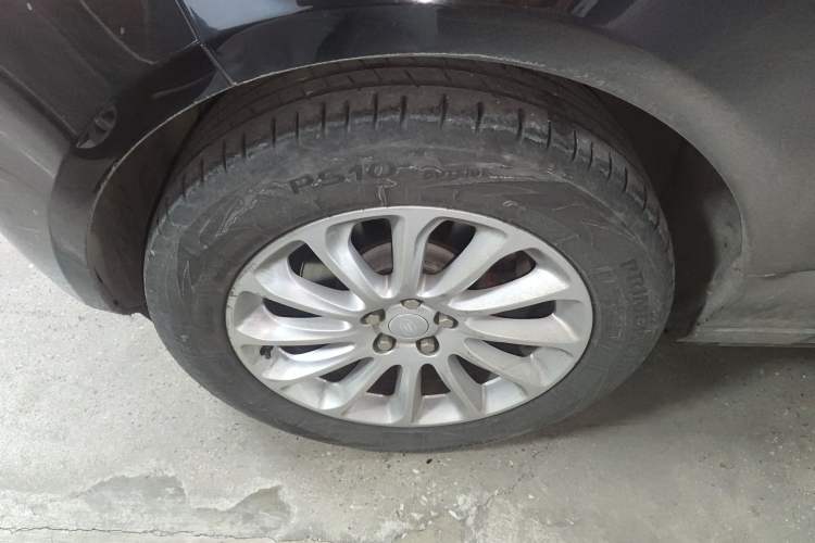 Used Land Rover Range Rover Vogue 2015 3.0 V6 U.S.-Spec Executive Edition