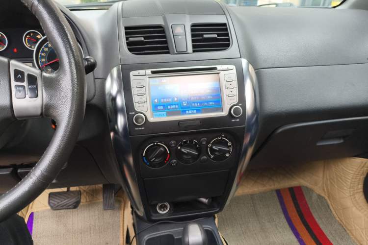 Used Suzuki SX4 2012 1.6L Automatic Ruiqi Model Audio And AC Panel