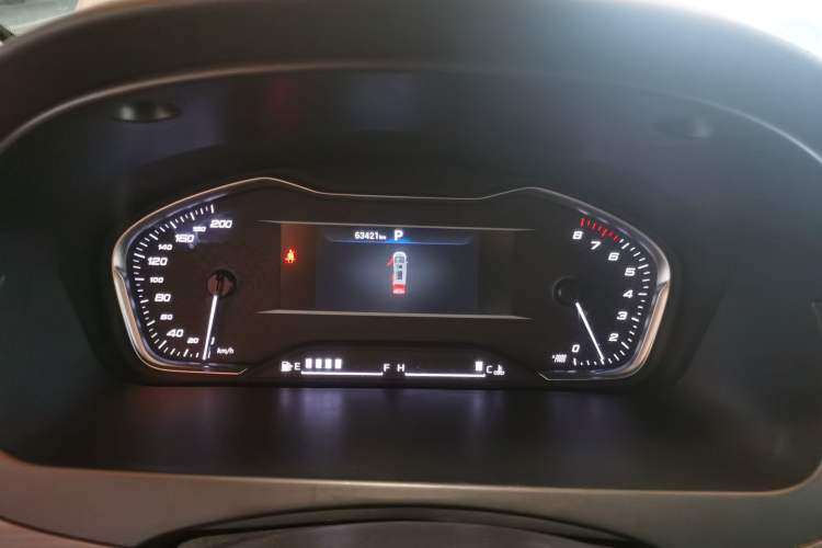 Used SAIC MAXUS G10 2021 2.0T Automatic Elite Edition Gasoline 7-Seater Instrument Cluster