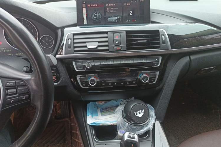 Used BMW 3 Series 2019 320Li Fashion Model
