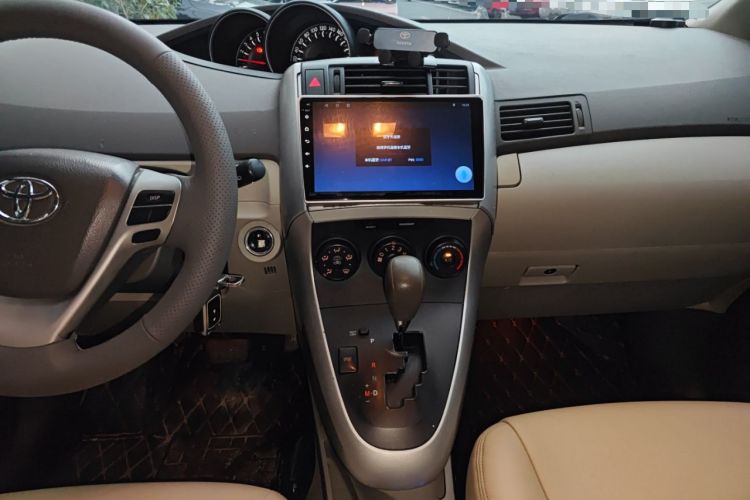 Used Toyota Verso 2014 Starlight 180E CVT Elite Edition Audio And AC Panel