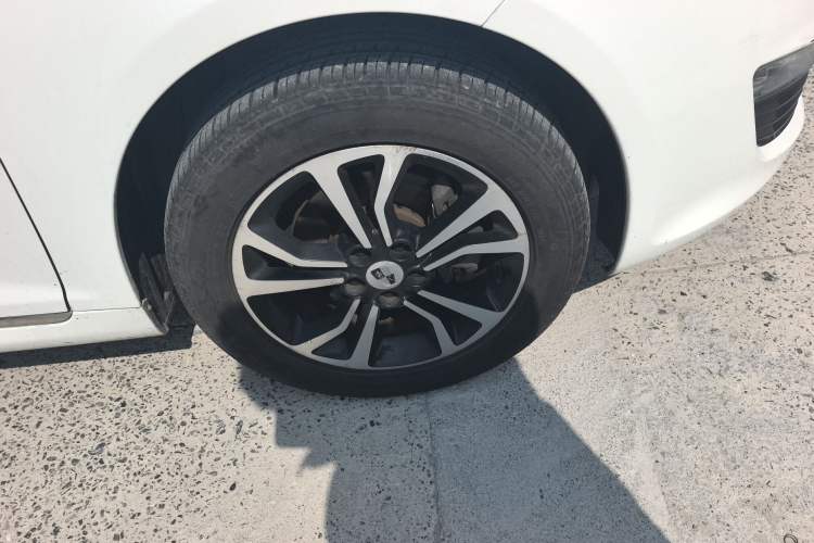 Used Roewe e550 2016 Deluxe Edition