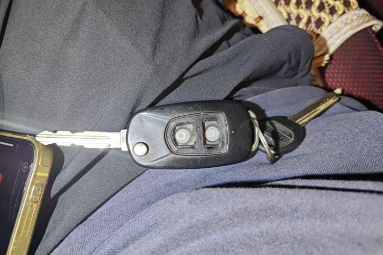 Used Baojun Lechi 2012 Revised Version 1.2L Manual Sporty Fashion Edition Vehicle Key