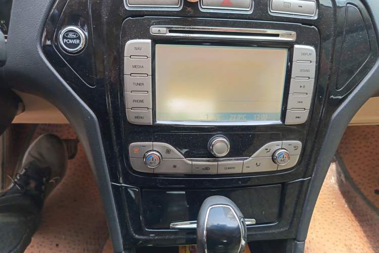 Used Ford Mondeo 2010 2.3L Luxury Version