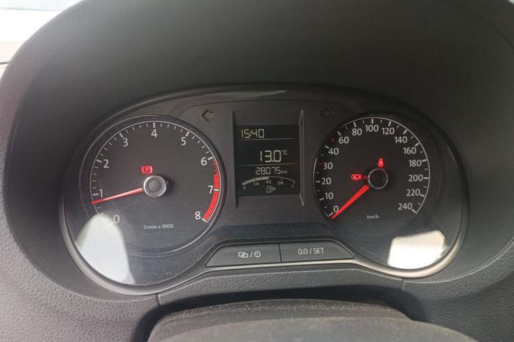 Used Volkswagen Polo 2014 1.4L Manual Fashion Edition