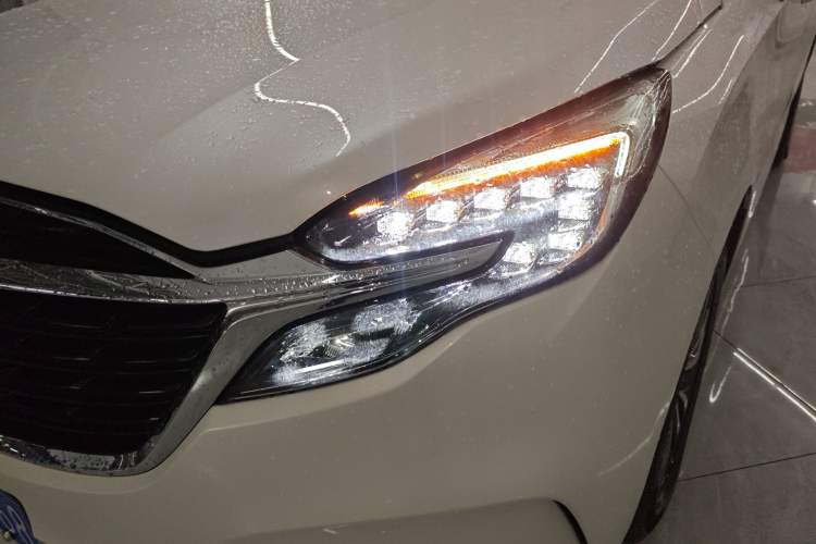 Used Buick GL8 2020 ES Land Cruiser 653T Comfort Edition