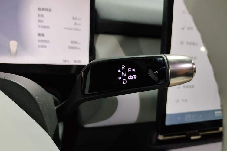 Used XPeng P7+ 2024 Ultra-Long Range Max Gear Lever