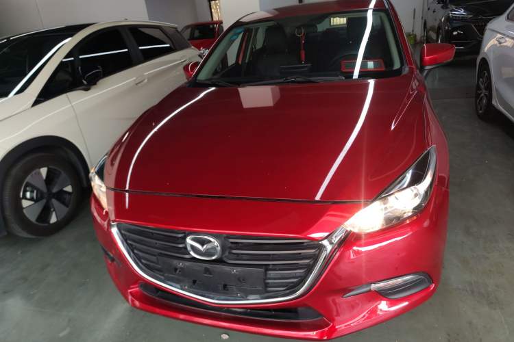 Used Mazda 3 Axela 2019 Cloud-Controlled Version Sedan 1.5L Automatic Comfort Trim China VI Standard