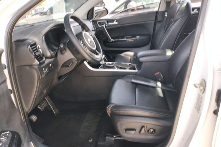 Used Kia KX5 2016 1.6T Automatic Two-Wheel Drive DLX Left Front Seat